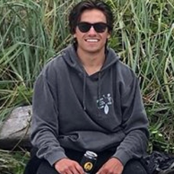 Meet your Posher, Aaron - Picture 1 of 1